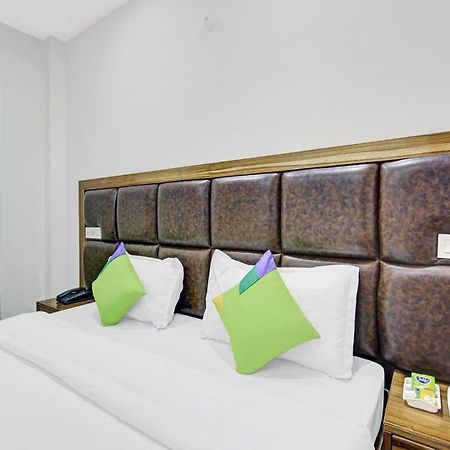 Treebo Royal Salute, Zirakpur Exterior foto