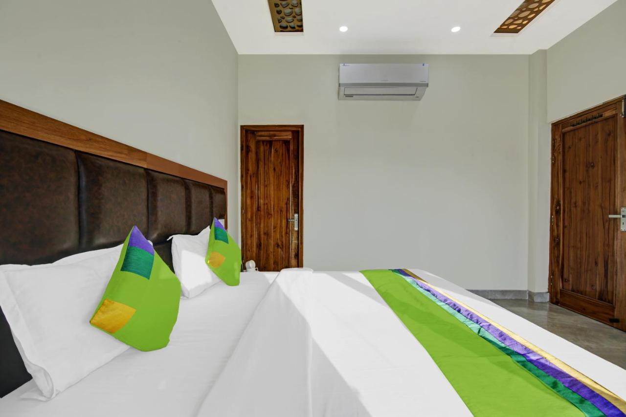 Treebo Royal Salute, Zirakpur Exterior foto