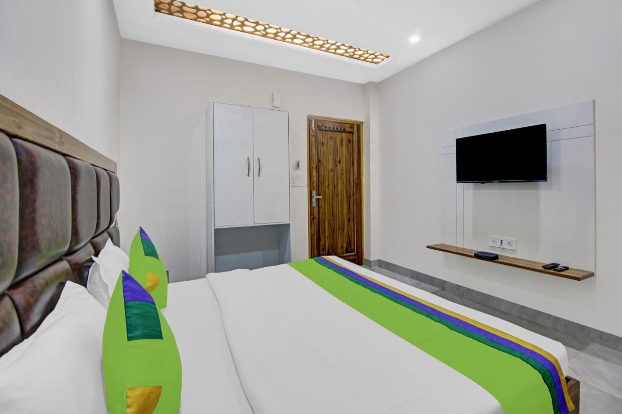 Treebo Royal Salute, Zirakpur Exterior foto